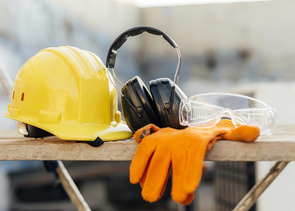 Offriamo tanti servizi nell'ambito della sicurezza sul lavoro.